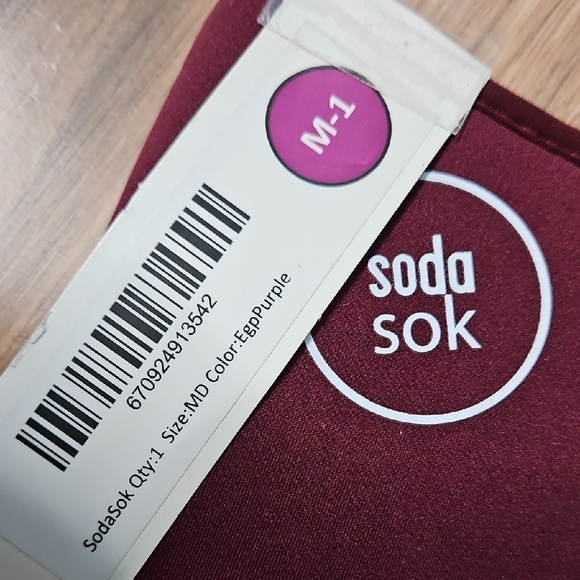 Soda Sok 2 Maroon Drink Sleeve NWT - Picture 3 of 10